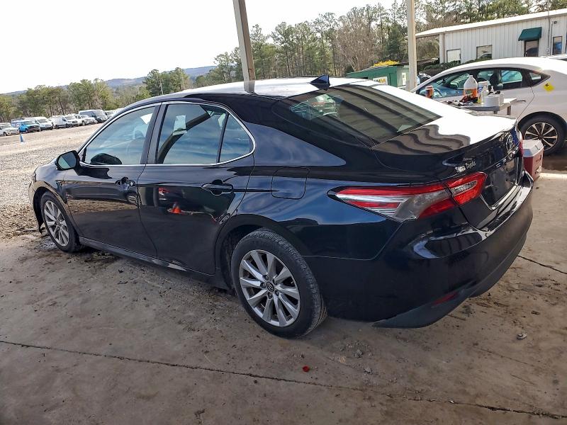 Фото 2 - TOYOTA CAMRY