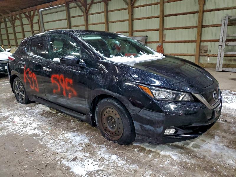 Фото 4 - NISSAN LEAF