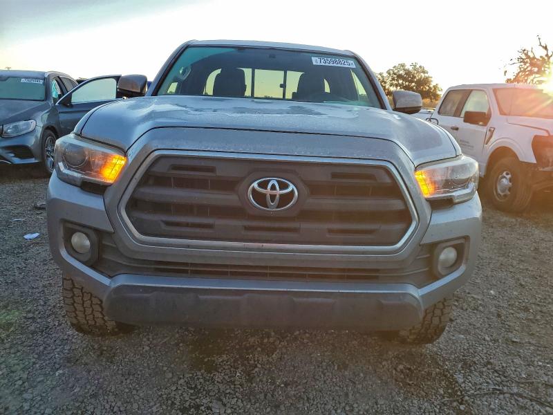 Фото 5 - TOYOTA TACOMA