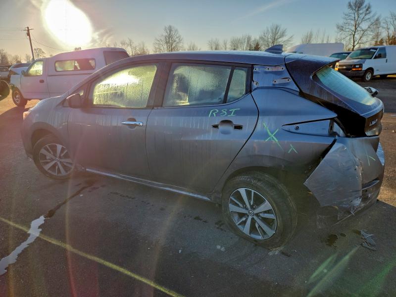 Фото 2 - NISSAN LEAF