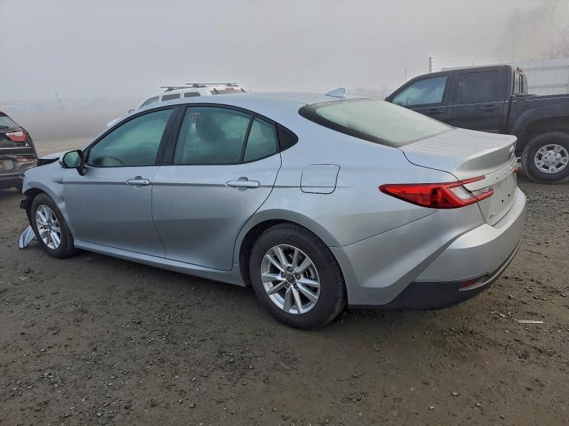 Фото 2 - TOYOTA CAMRY