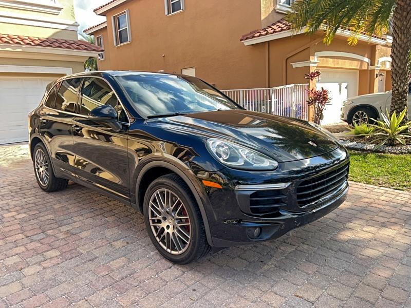Фото 1 - PORSCHE CAYENNE