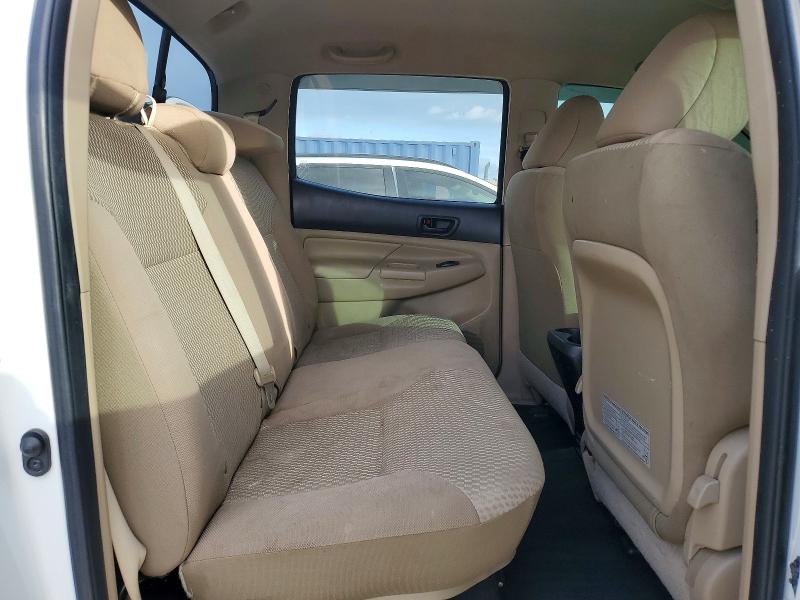 Фото 10 - TOYOTA TACOMA