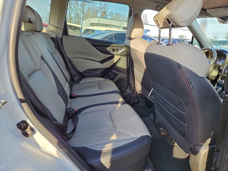 Фото 10 - SUBARU FORESTER