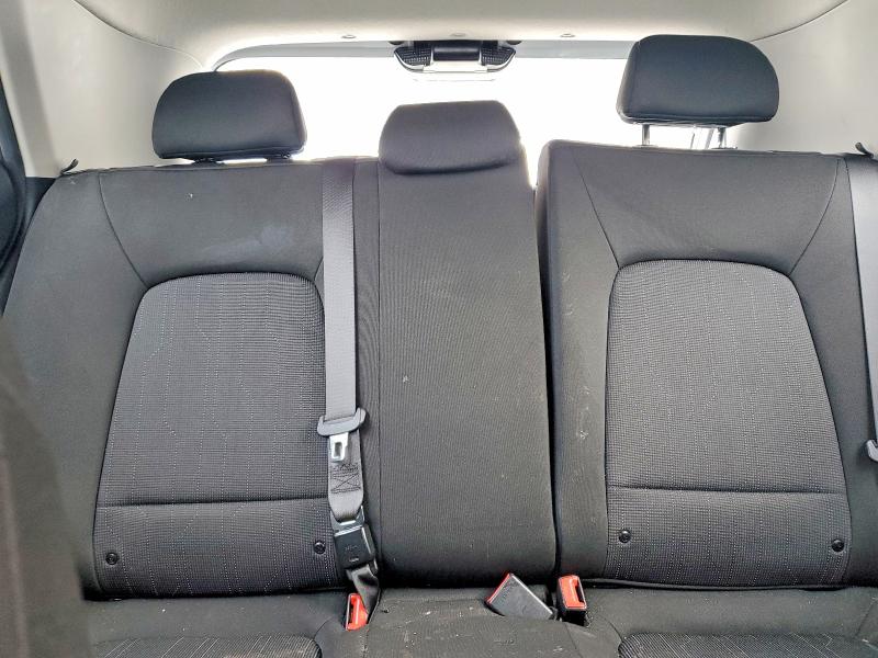 Фото 10 - HYUNDAI VENUE