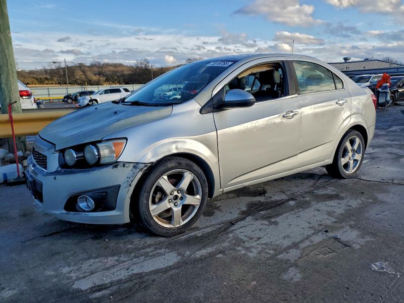 Фото 1 - CHEVROLET SONIC
