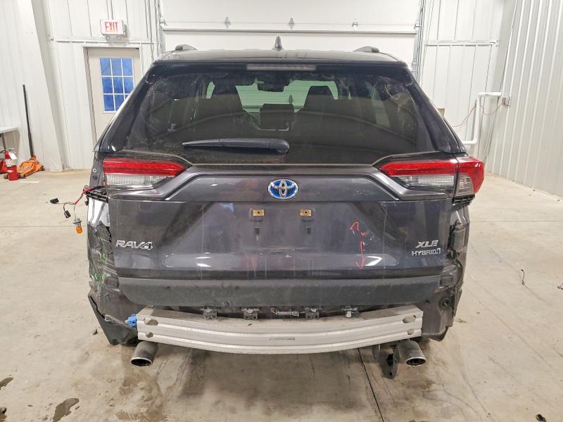 Фото 6 - TOYOTA RAV4