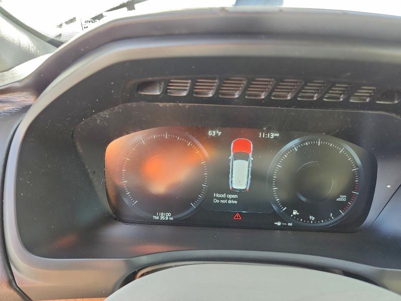 Фото 9 - VOLVO XC90