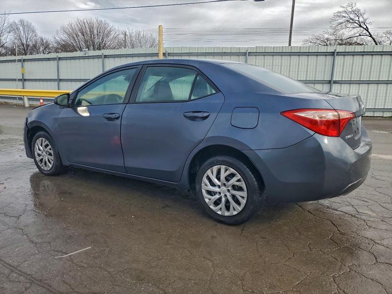 Фото 2 - TOYOTA COROLLA