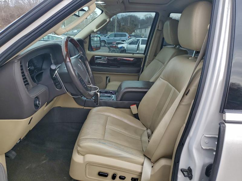 Фото 7 - LINCOLN NAVIGATOR