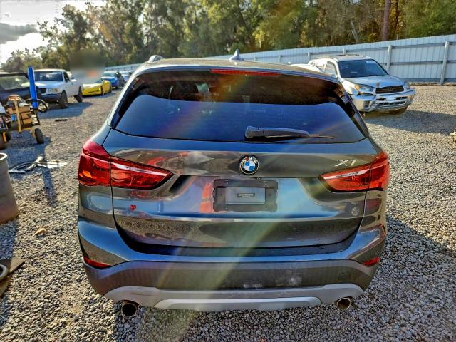 Фото 6 - BMW X1