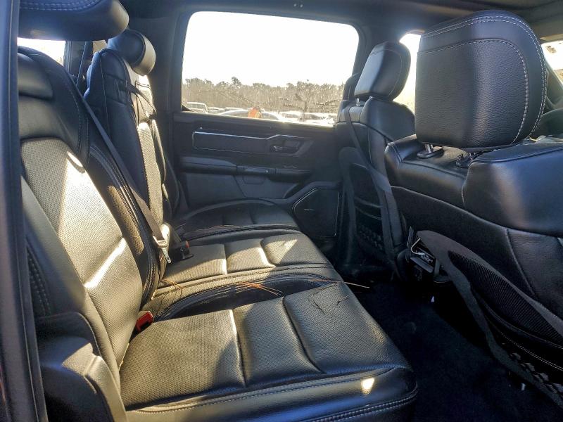 Фото 10 - RAM 1500