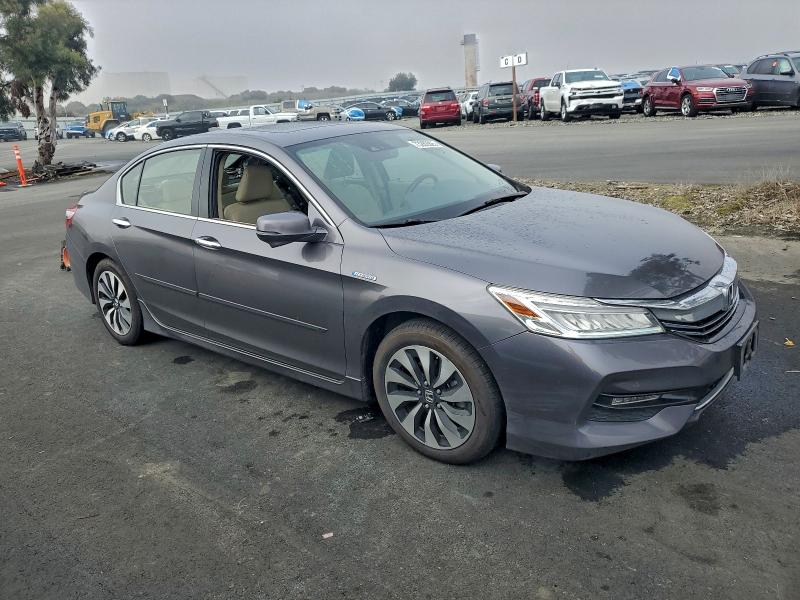 Фото 4 - HONDA ACCORD