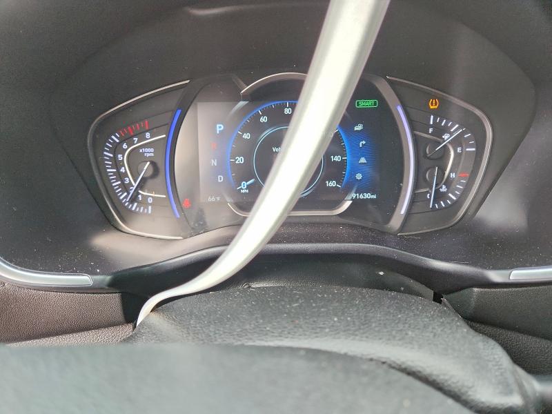 Фото 9 - HYUNDAI SANTA FE