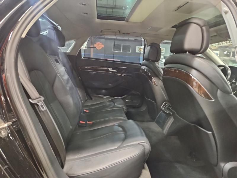 Фото 10 - AUDI A8