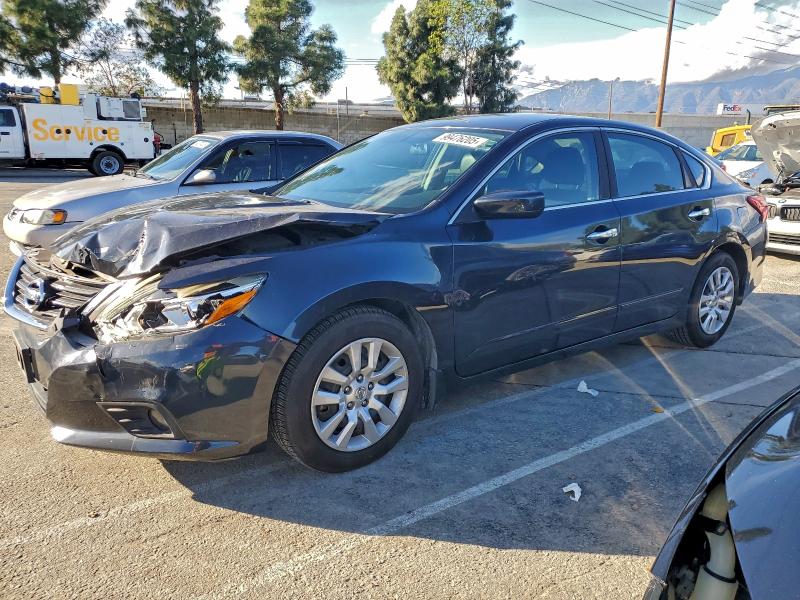 Фото 1 - NISSAN ALTIMA