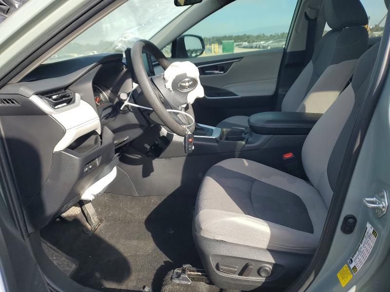 Фото 7 - TOYOTA RAV4