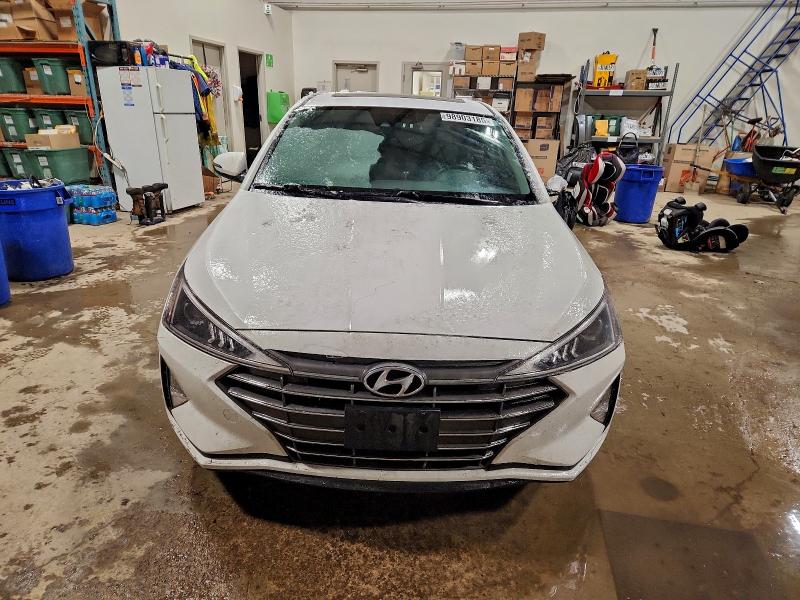 Фото 5 - HYUNDAI ELANTRA
