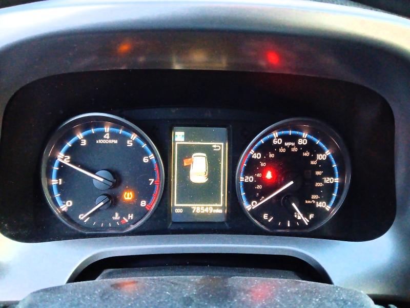 Фото 9 - TOYOTA RAV4