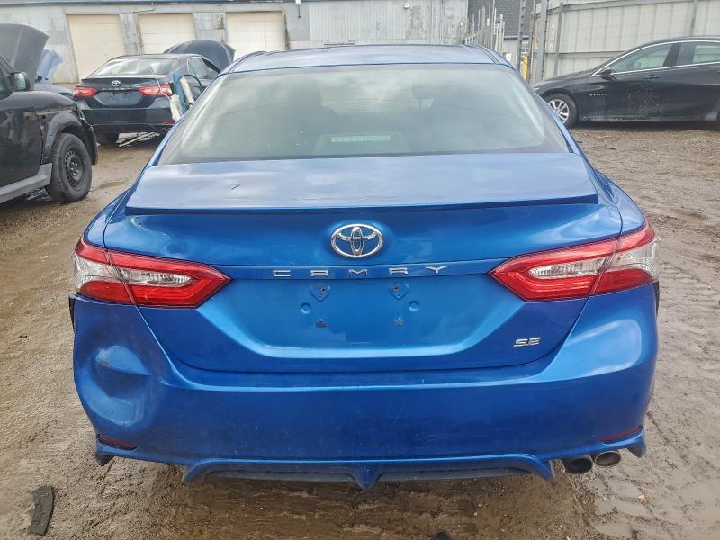 Фото 6 - TOYOTA CAMRY