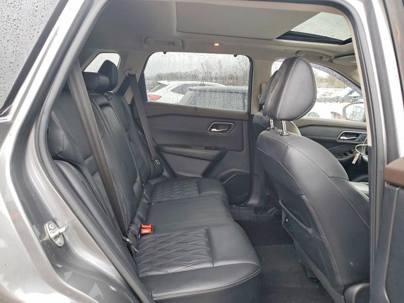 Фото 11 - NISSAN ROGUE