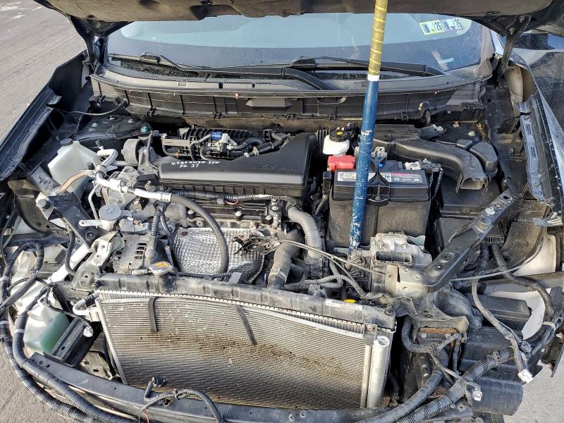 Фото 12 - NISSAN ROGUE