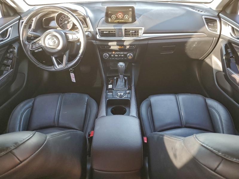 Фото 8 - MAZDA 3