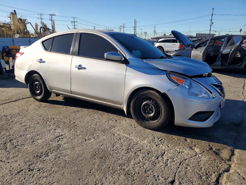 Фото 4 - NISSAN VERSA