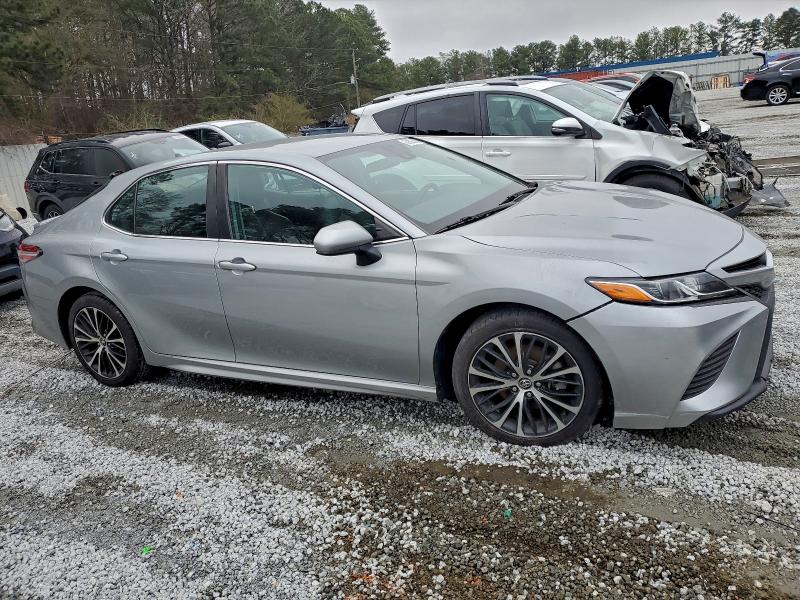 Фото 4 - TOYOTA CAMRY