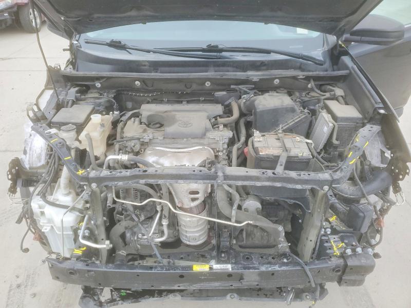 Фото 11 - TOYOTA RAV4