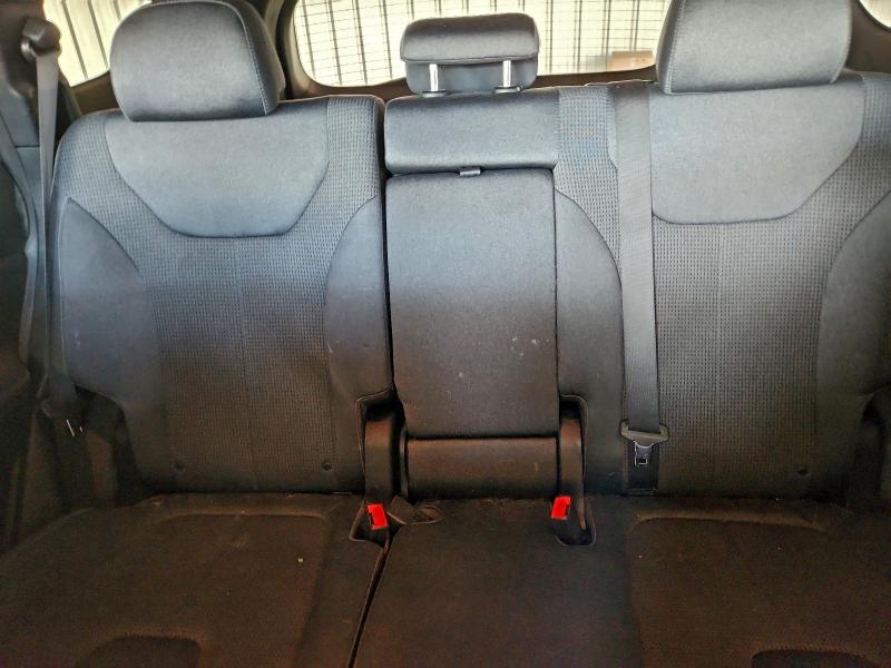 Фото 10 - HYUNDAI SANTA FE