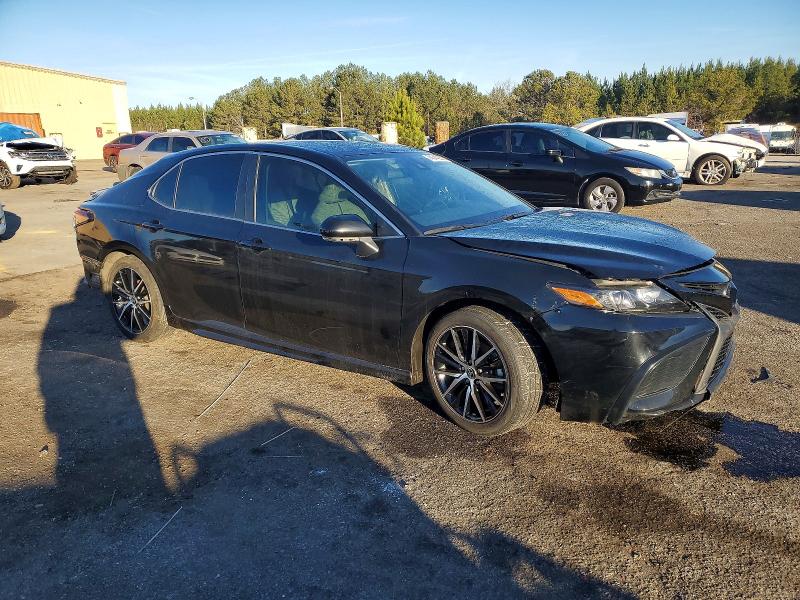 Фото 4 - TOYOTA CAMRY