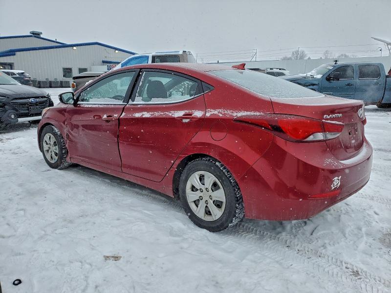 Фото 2 - HYUNDAI ELANTRA