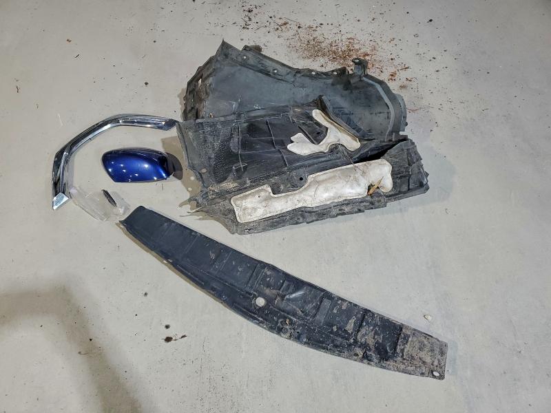 Фото 13 - NISSAN ROGUE