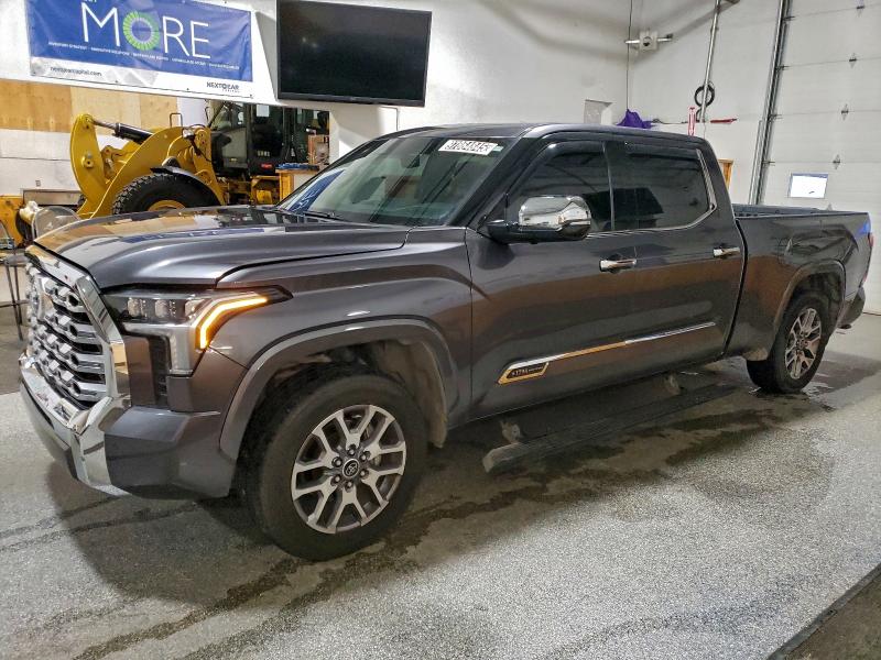 Фото 1 - TOYOTA TUNDRA