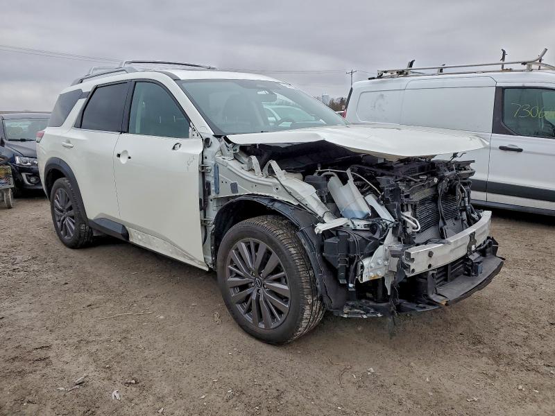 Фото 4 - NISSAN PATHFINDER