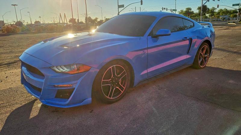 Фото 2 - FORD MUSTANG