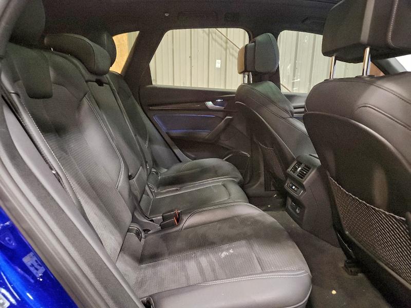 Фото 10 - AUDI SQ5