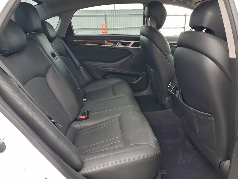 Фото 10 - HYUNDAI GENESIS