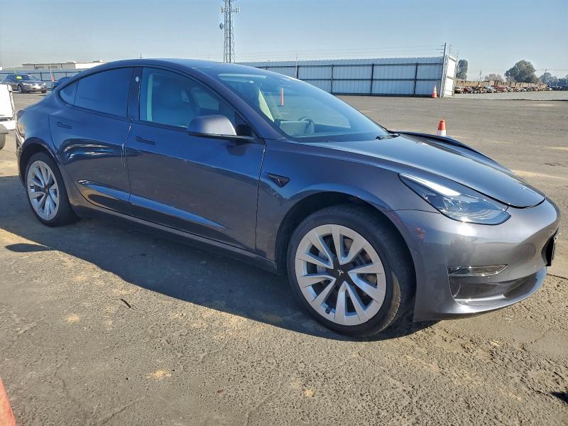 Фото 4 - TESLA MODEL 3