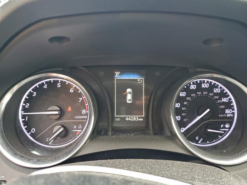 Фото 9 - TOYOTA CAMRY