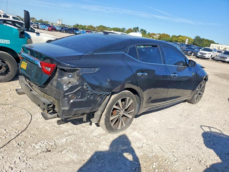 Фото 3 - NISSAN MAXIMA
