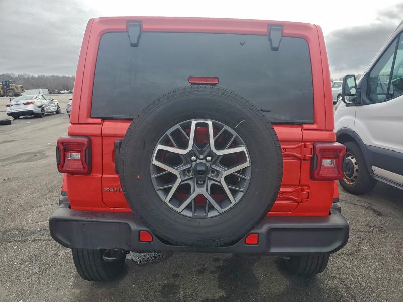 Фото 6 - JEEP WRANGLER