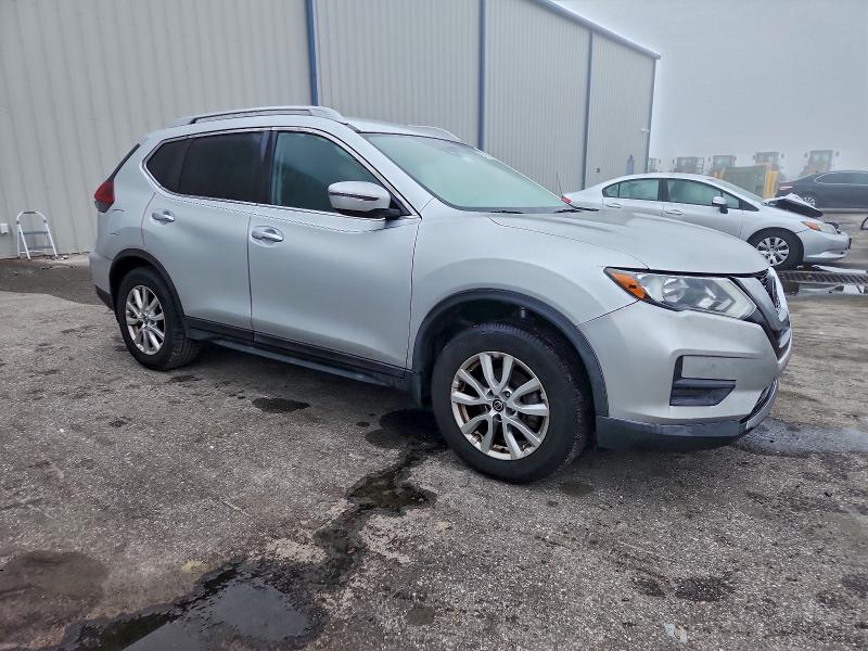 Фото 4 - NISSAN ROGUE