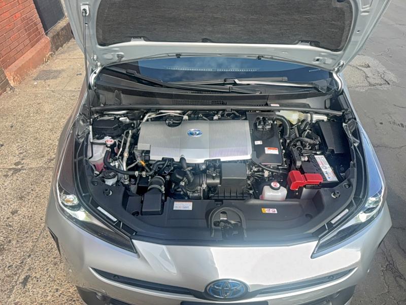 Фото 7 - TOYOTA PRIUS