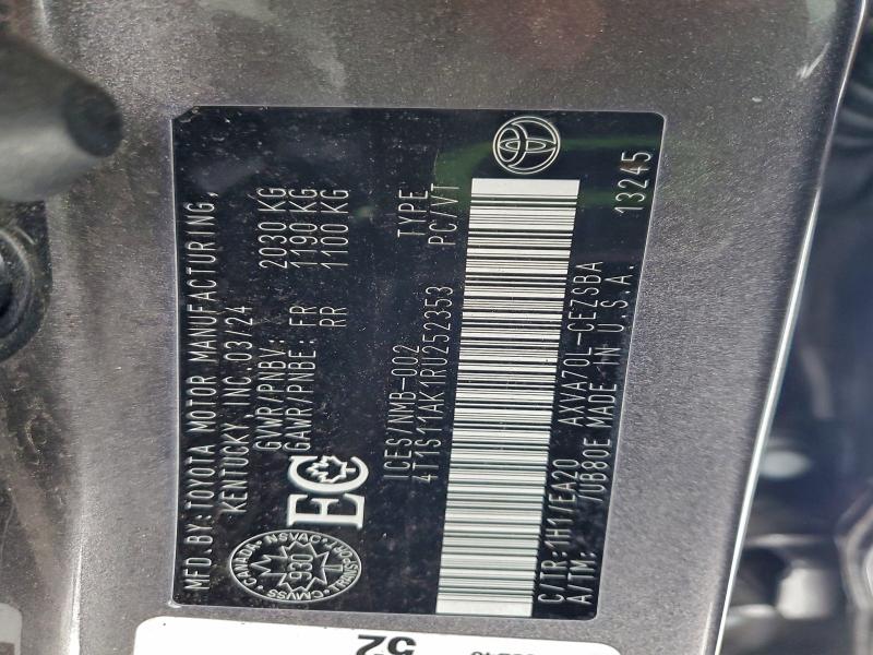 Фото 13 - TOYOTA CAMRY