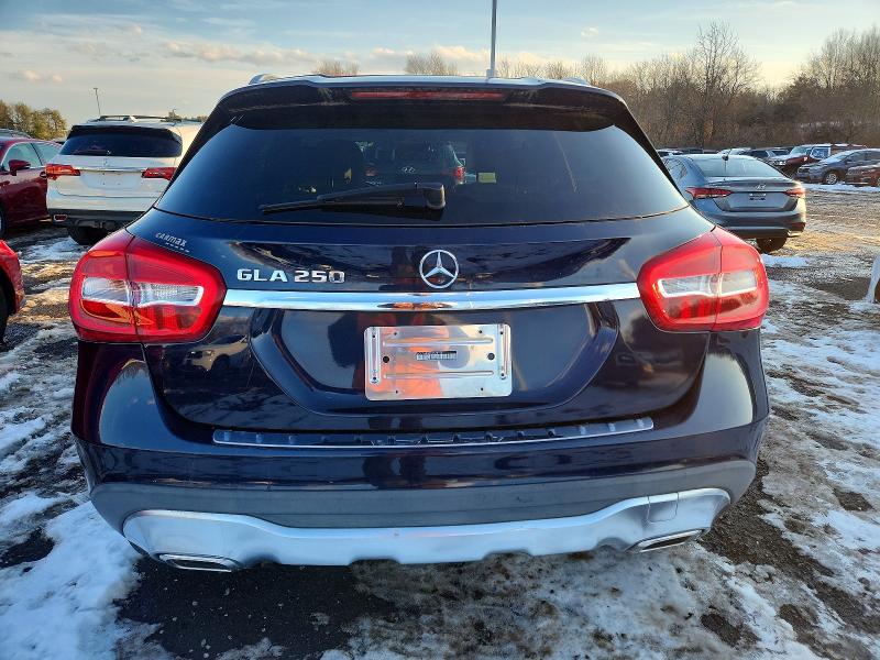 Фото 6 - MERCEDES-BENZ GLA-CLASS