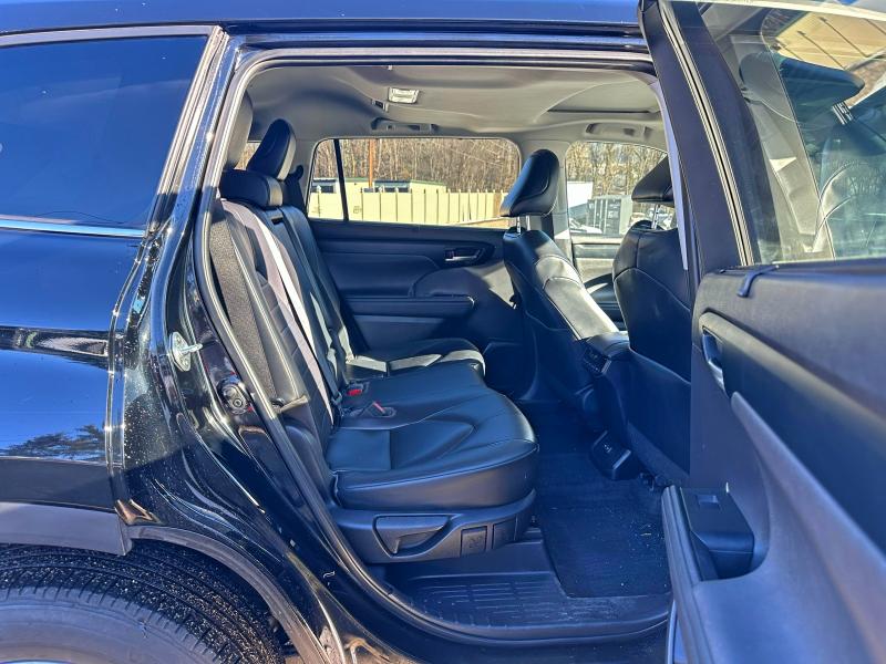 Фото 6 - TOYOTA HIGHLANDER