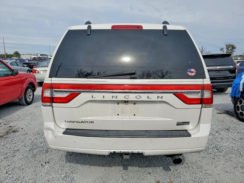 Фото 6 - LINCOLN NAVIGATOR