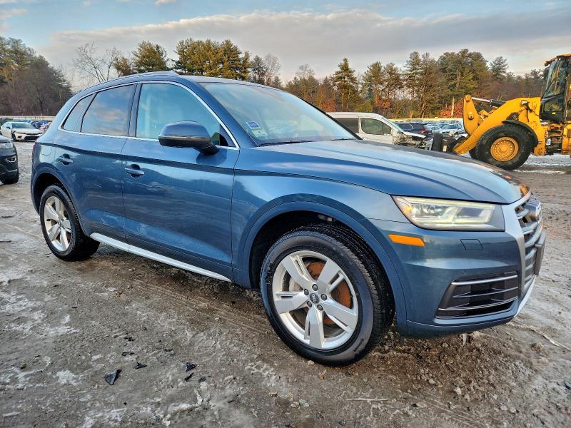 Фото 4 - AUDI Q5